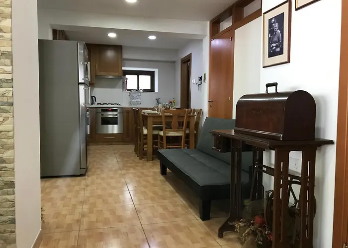 Giannoullas Luxury2bedroom House In